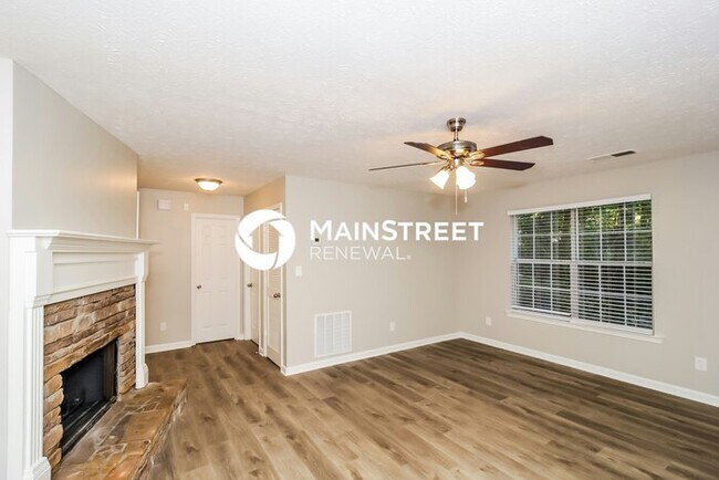 Building Photo - 3 Bedroom Pet-Friendly Home in Hiram, GA with Main Street Renewal