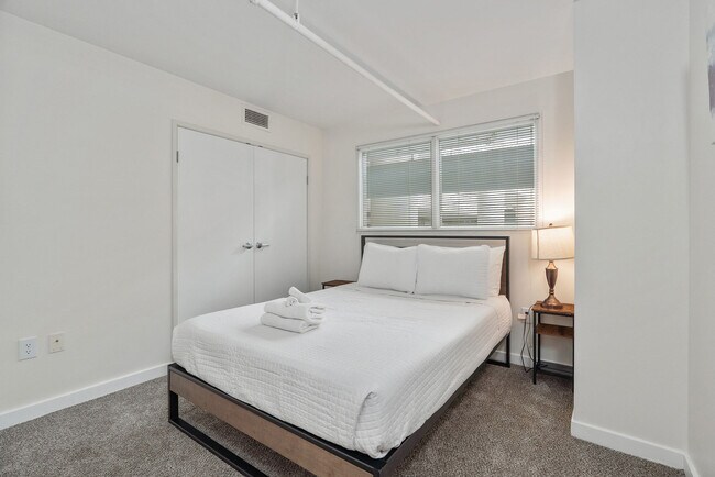 Foto del edificio - 50 N Illinois St