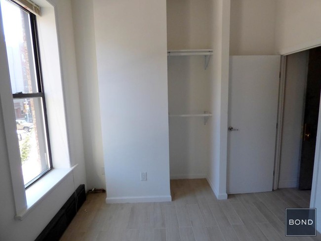 Foto del edificio - 2165 2nd Ave