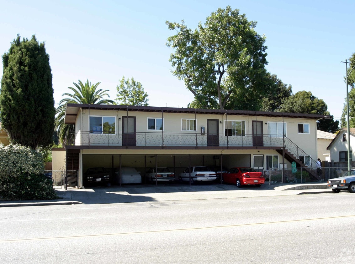 Building Photo - 400 Mariposa Ave