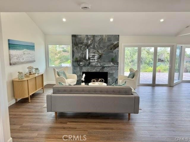 Building Photo - 406 Calle Vista Torito