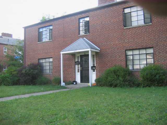 Primary Photo - 107 N Hampton Rd