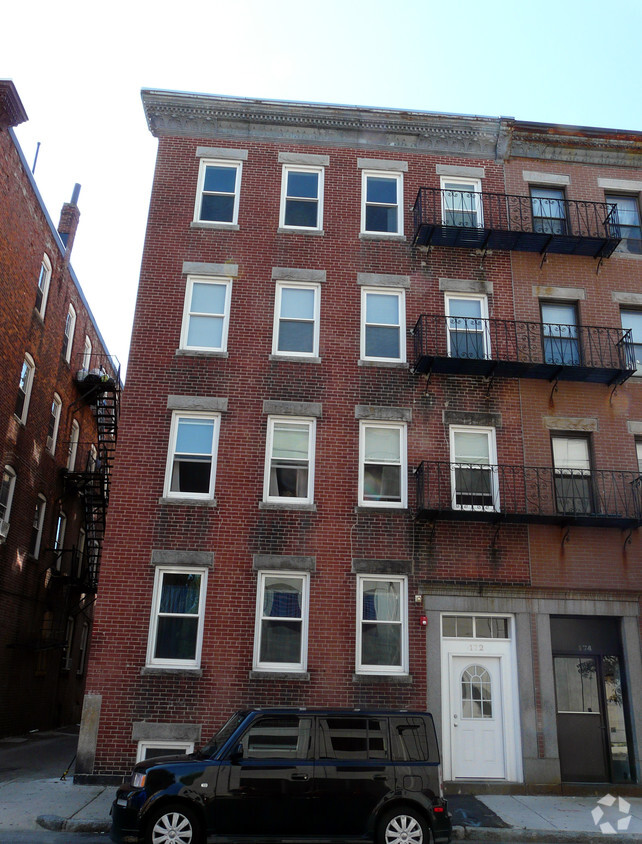 172 Cottage St, East Boston, MA 02128 - Apartments in East Boston, MA ...