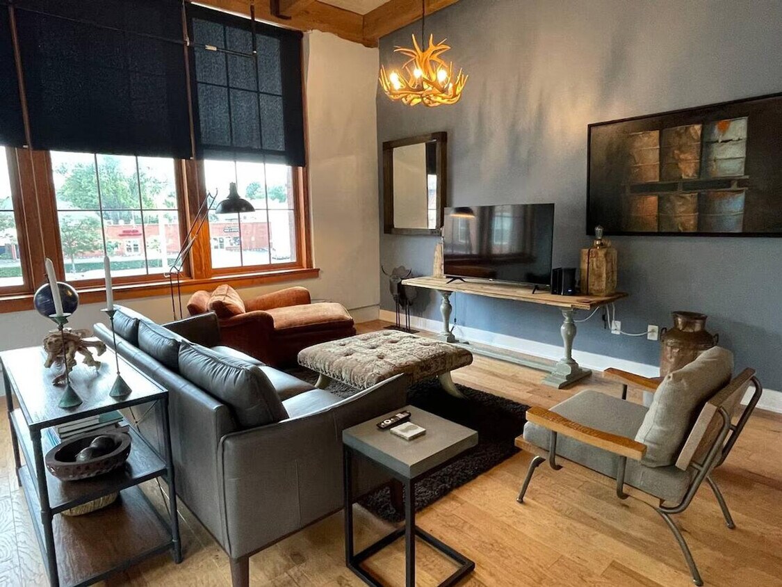 Foto principal - 749 Monroe Ave