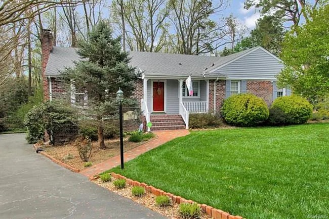 Building Photo - 2206 Cedar Crest Rd