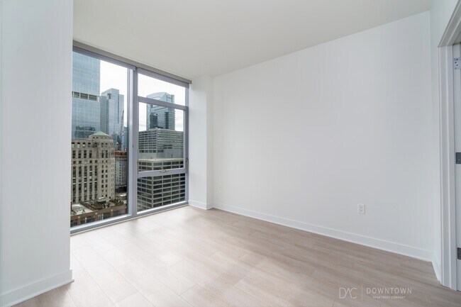 Building Photo - 300 W Hubbard St