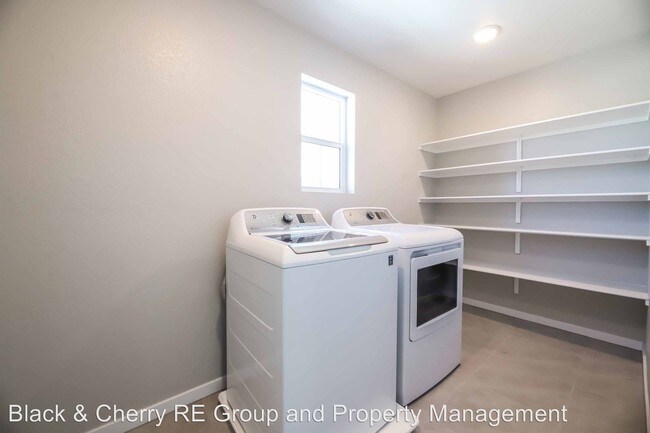 Building Photo - 3 br, 2.5 bath House - 763 Alston Court
