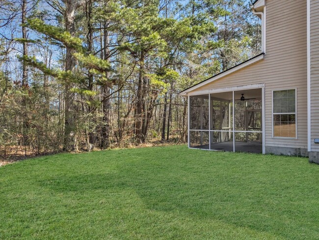 Building Photo - Great Home in Whitehall