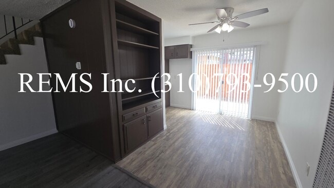 Building Photo - 2012 Marshallfield Ln