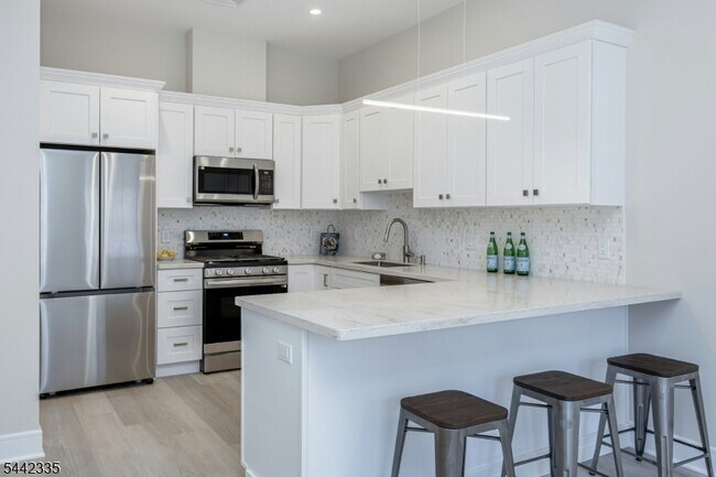 Foto del edificio - 803 Springfield Ave