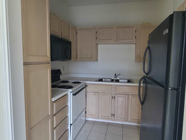 Foto del edificio - 1207 Hillside Rd