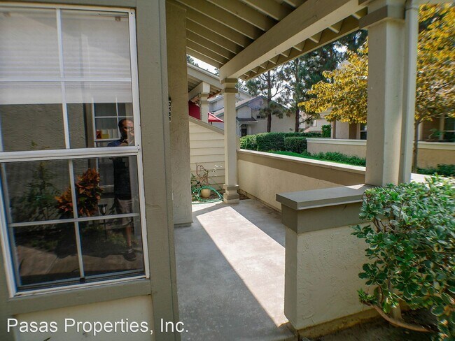 Building Photo - 3161 Old Bridgeport Way