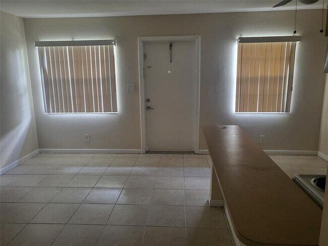 Foto del edificio - 5192 NE 6th Ave