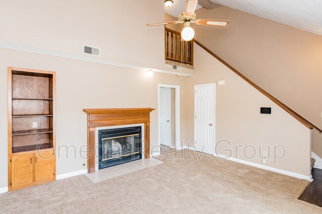 Building Photo - 2519 Hampstead Dr