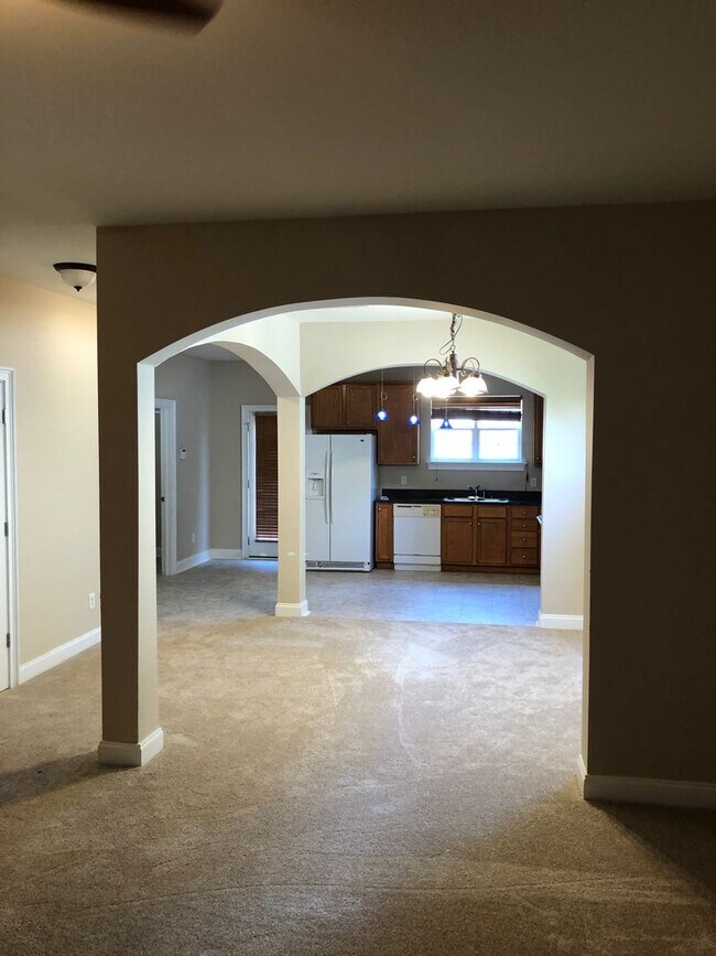 Foto del edificio - Lovely 3 bedroom town home in Recency Park