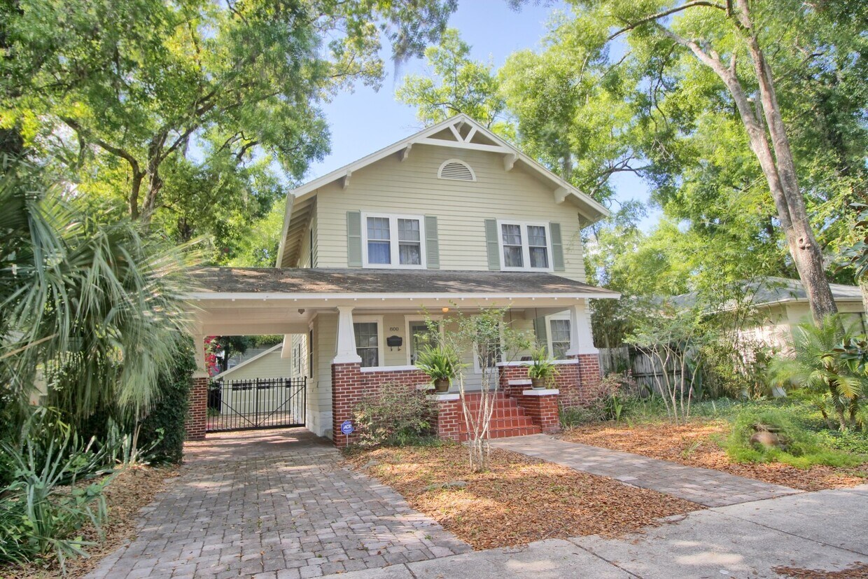 Primary Photo - 800 E. Livingston Street Orlando, FL 32803
