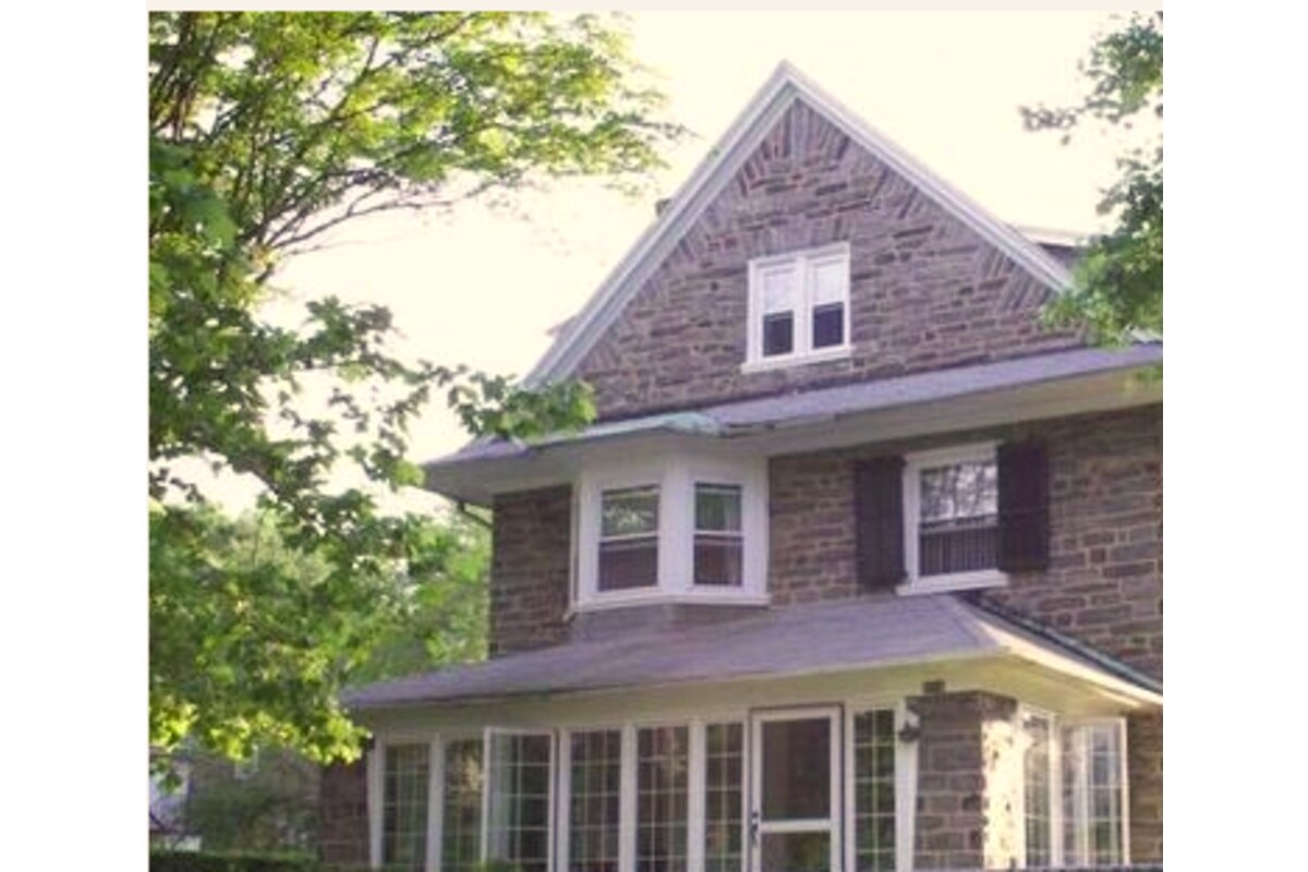 Photo - 2216 Georges Ln (Philadelphia, PA)