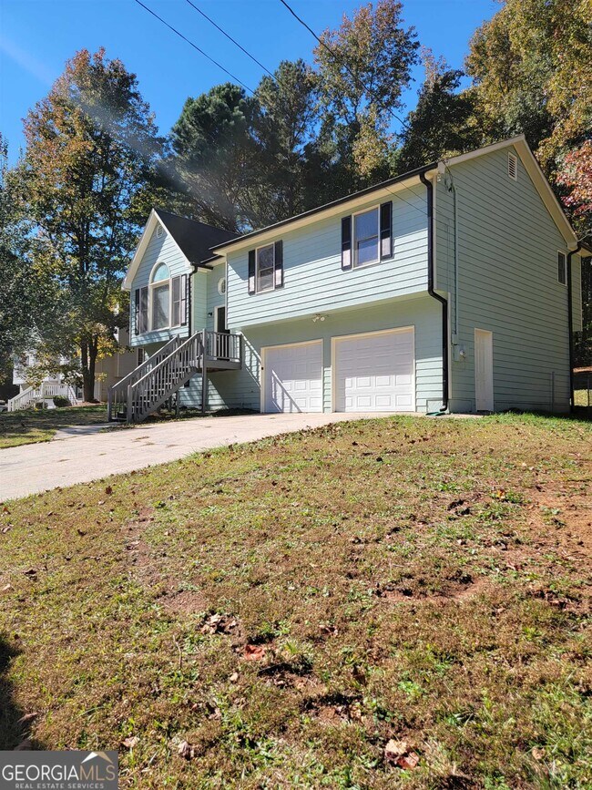 Building Photo - 399 Garretts Dr