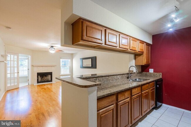 Foto del edificio - 3309 Wyndham Cir