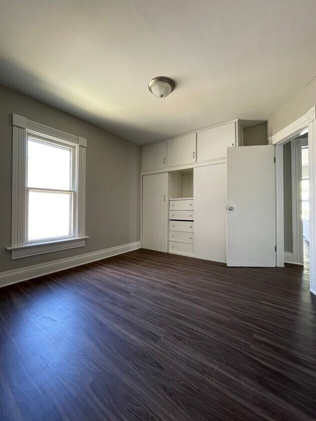 Building Photo - HHP - 14