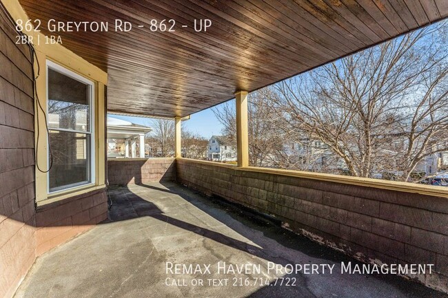 Building Photo - 862 Greyton Rd UP, Cleveland Heights - Spa...