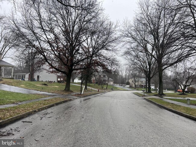 Foto del edificio - 1111 Doris Ln