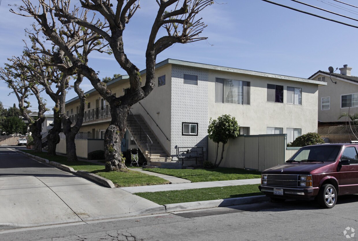 126 Monte Vista, Costa Mesa, CA 92627 Apartments in Costa Mesa, CA