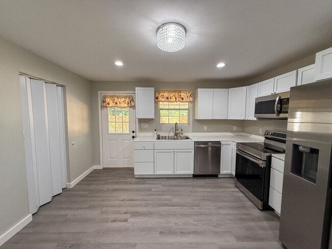 Foto del edificio - Updated 3 bedroom 2 bath home near Blackwa...