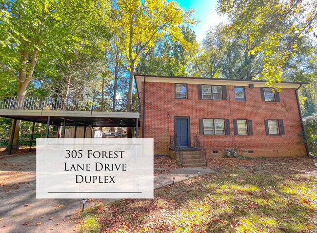 Building Photo - 305 Forest Lane Dr