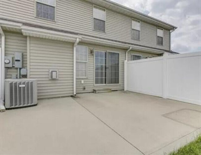 Foto del edificio - 3446 Stoneway Ct