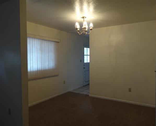 Building Photo - 1401 S Platinum Ave