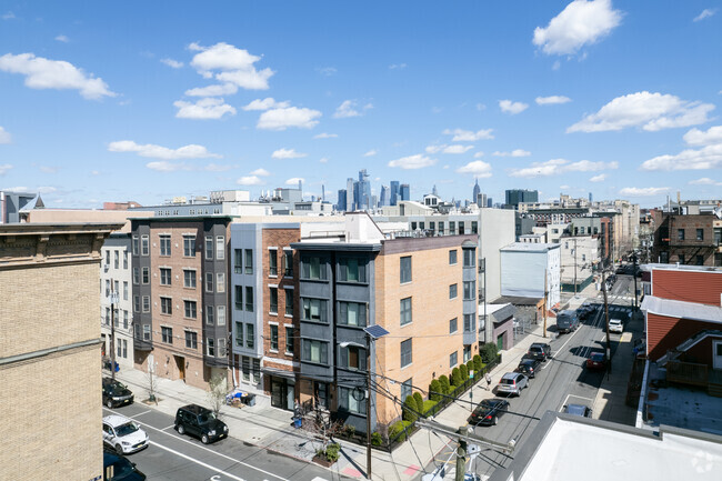 Aerial Photo - 501 Monroe St
