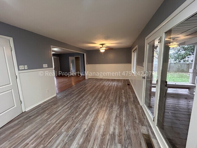 Foto del edificio - 1901 S 72nd St