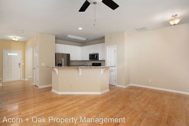 Building Photo - 3 br, 2.5 bath House - 4148 Brenmar Lane