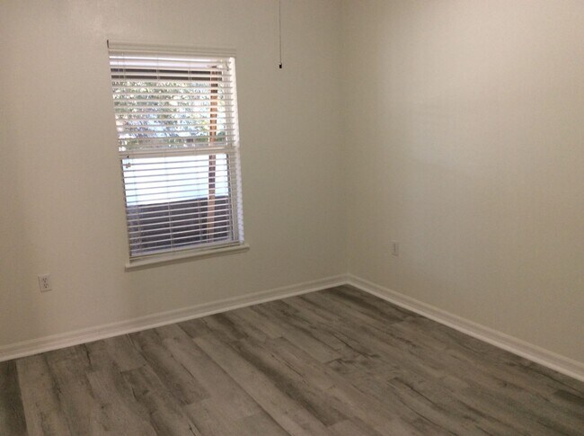 Foto del edificio - Large 4 x2 Groveland, FL