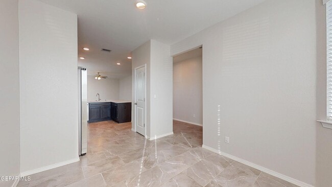 Building Photo - 12613 Cono Norte Dr