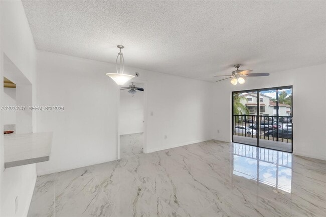 Building Photo - 9728 Hammocks Blvd