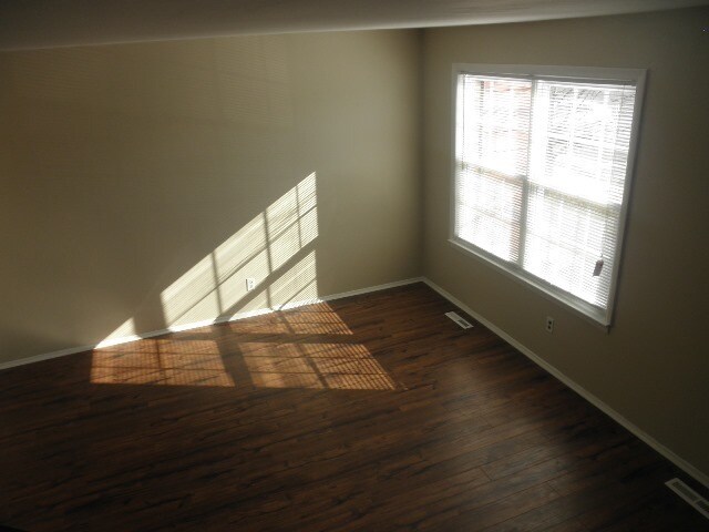 Building Photo - 1386 Harford Square Dr