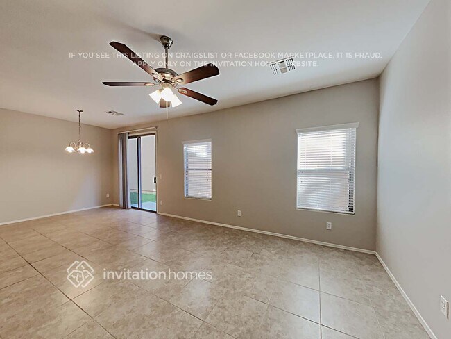 Foto del edificio - 1342 S Salem