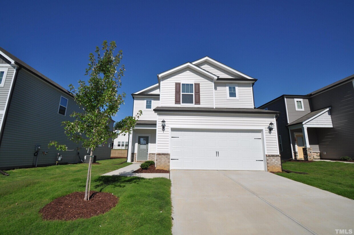 Primary Photo - 117 Boone Lake Way