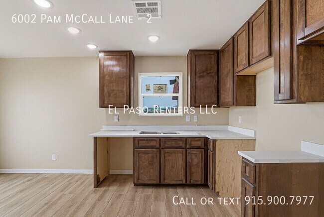 Foto del edificio - 6002 Pam McCall Ln