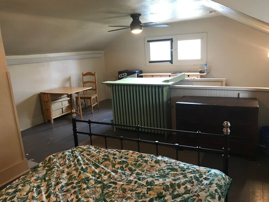 Primary Photo - 546 F St