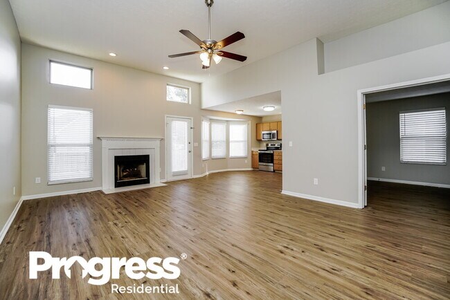 Building Photo - 5655 Dashshund Ct