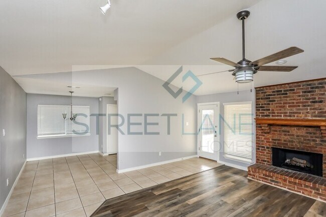 Foto del edificio - REDUCED!