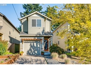 Building Photo - 1130 NE 64th Ave