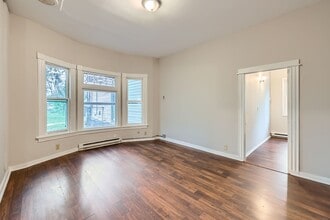 Building Photo - 568 N Farrington St