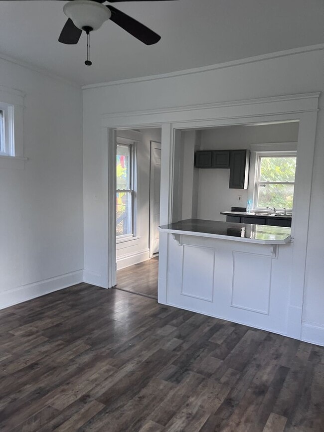 Foto del edificio - Classic Colonial Charm with Modern Comfort...