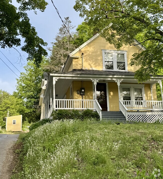 Building Photo - 630 Prospect Ave