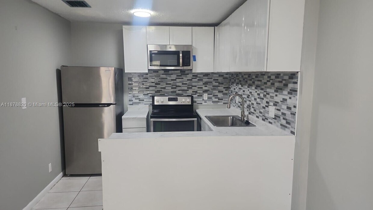 Foto principal - 11544 NW 44th St