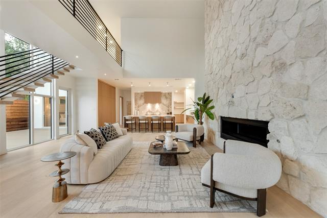 Foto del edificio - 3821 Beechwood Ln